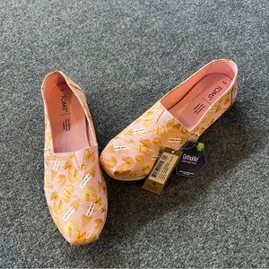 Toms Women’s 9 Alpargata Dusty Blush Fortune Cookies Print Slip On Shoes